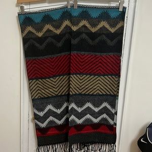NWOT Blanket Scarf- Graphic Print